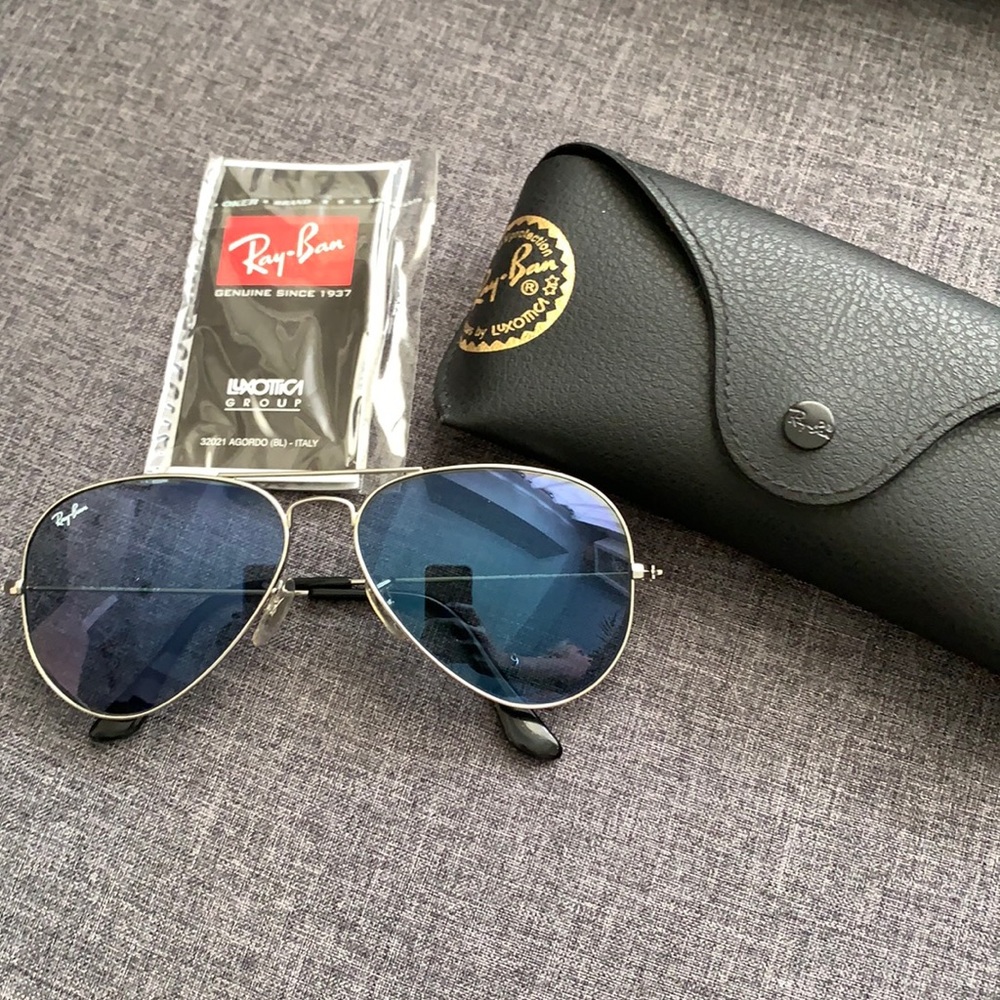 Ray-ban Aviator blue lens sunglasses